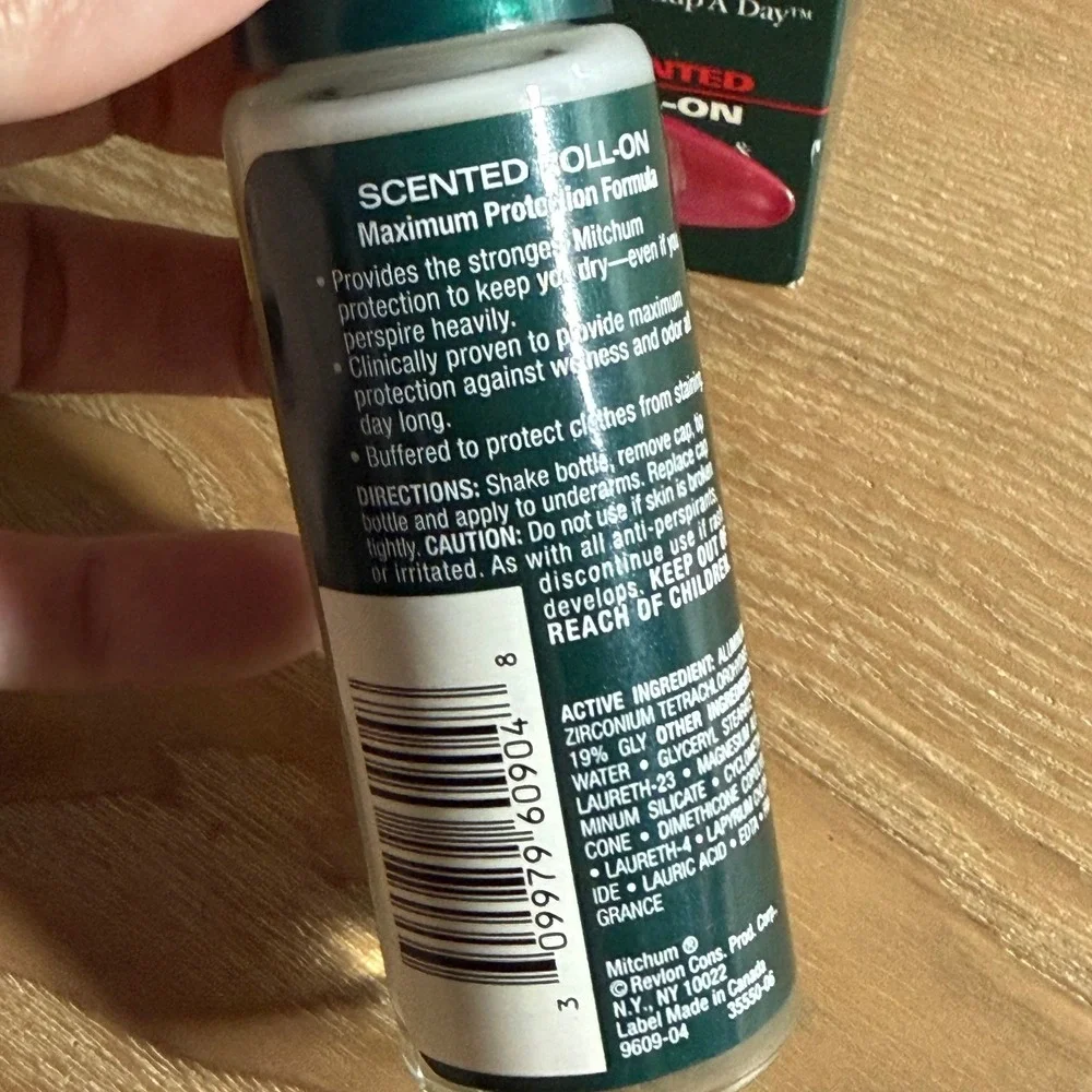 Mitchum Roll-On Deodorant Men 1.9oz Green Scented Maximum Protection Vintage